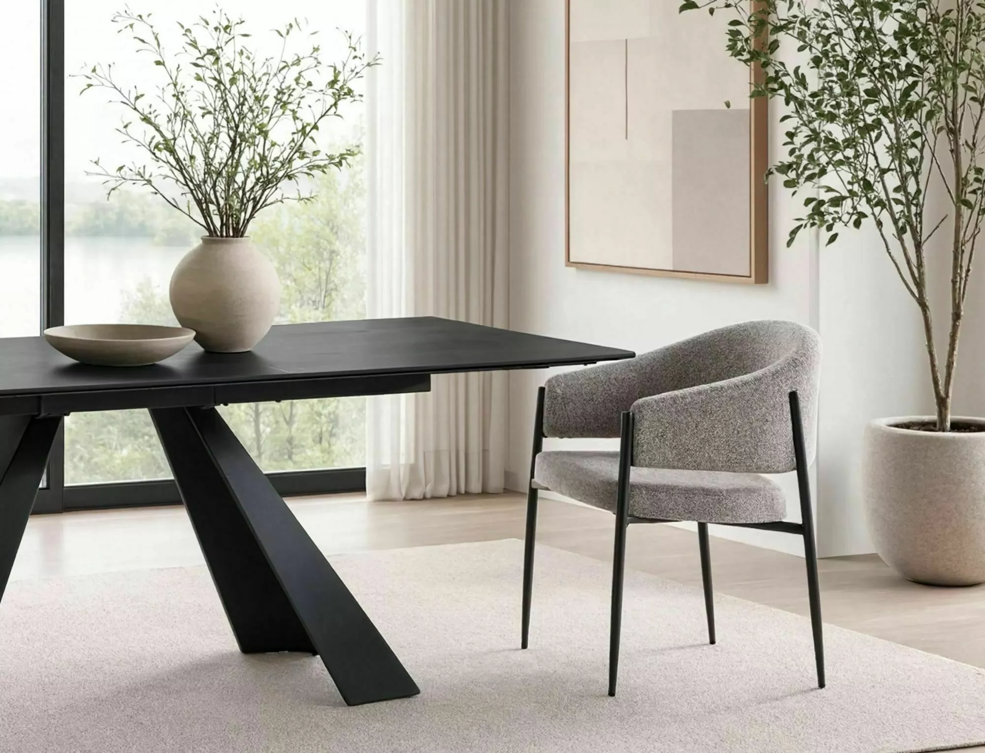 Akita Chair