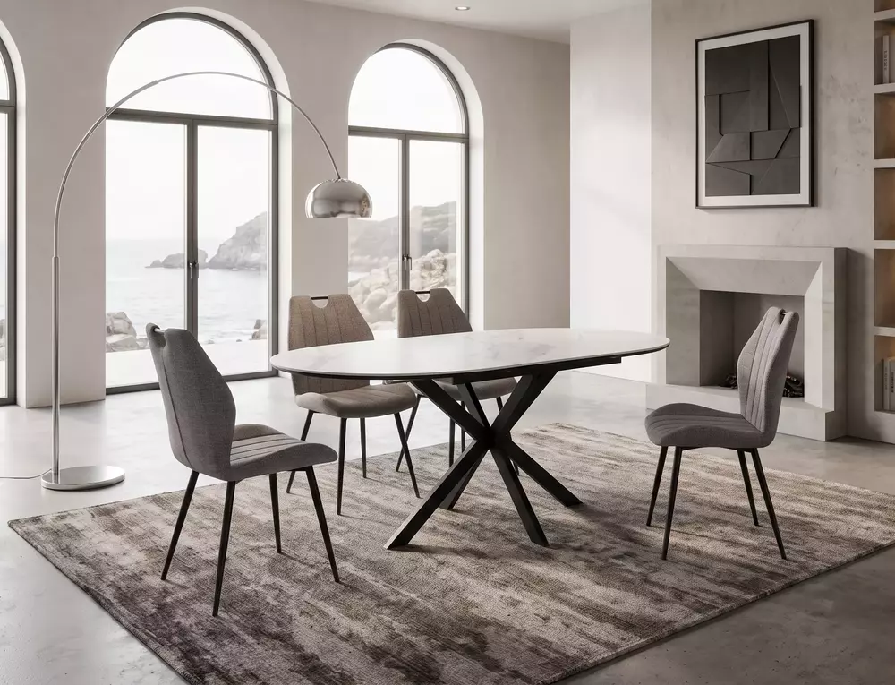 Gaston Table
